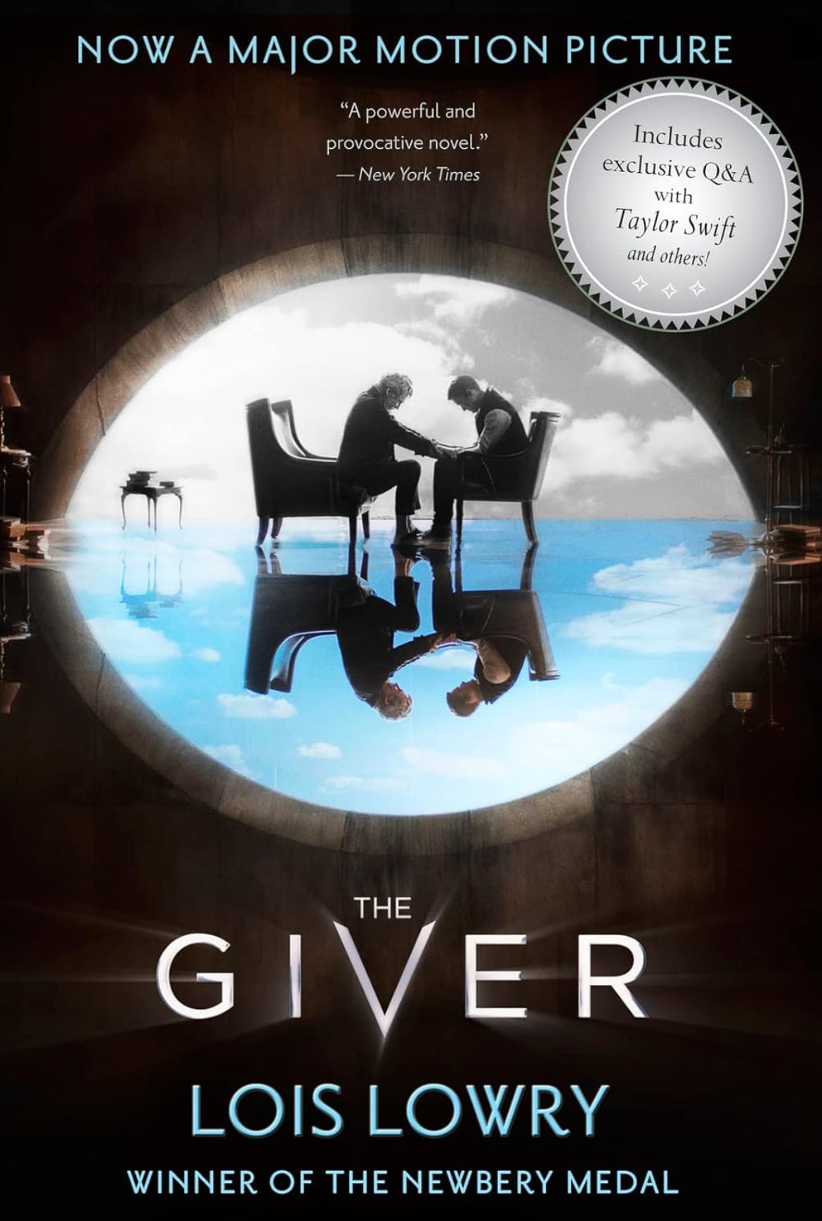 The Giver Movie Tie-in Edition: by Lois Lowry