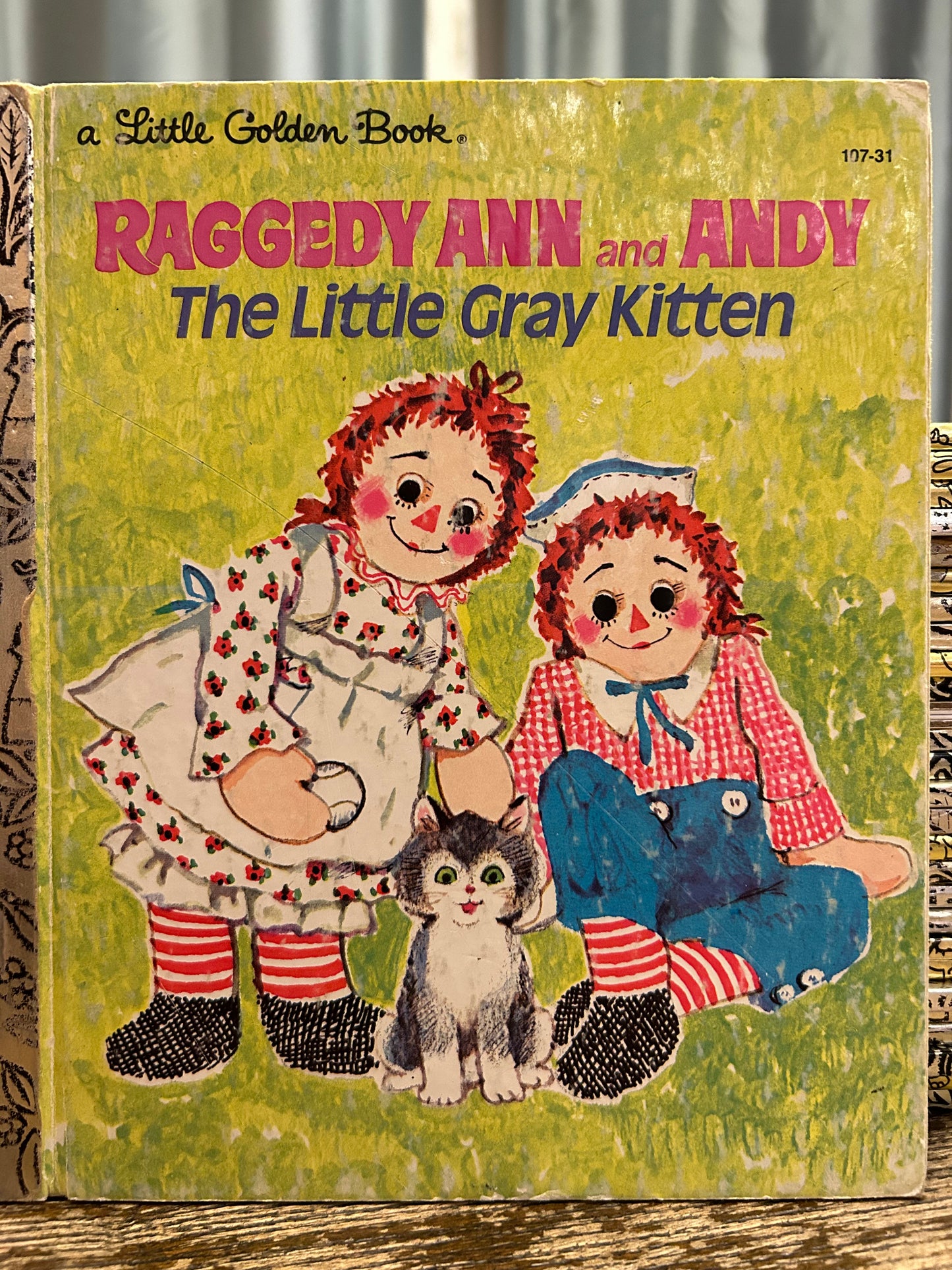 A Little Golden Book: Raggedy Ann and Andy- The Little Gray Kitten