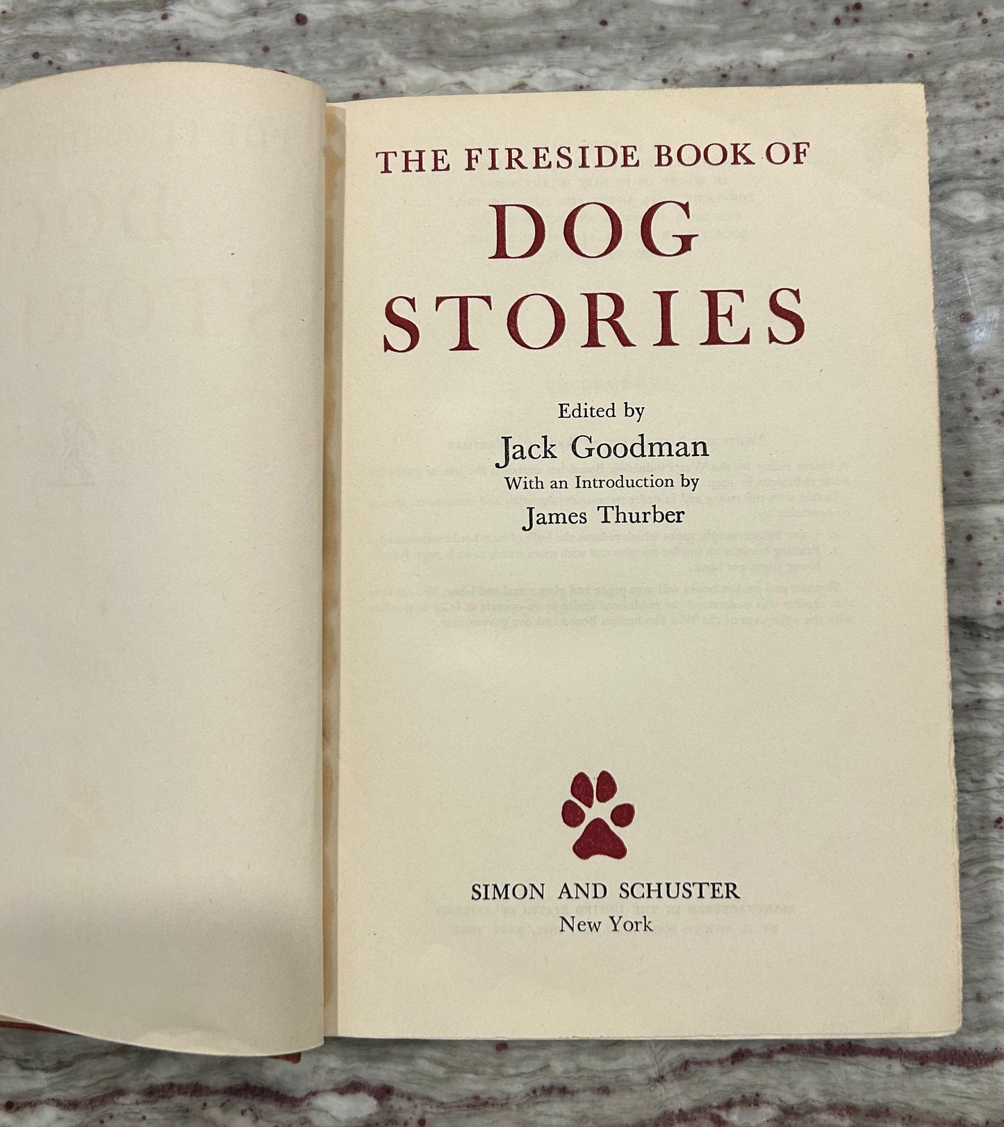 Vintage 1943 The Fireside Book of Dog Stories.