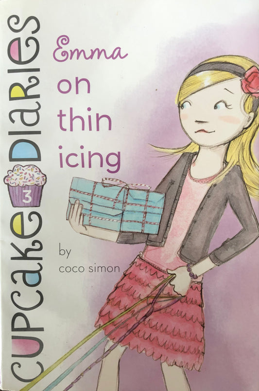 Cupcake Diaries #3 Emma on thin icing by Coco Simon